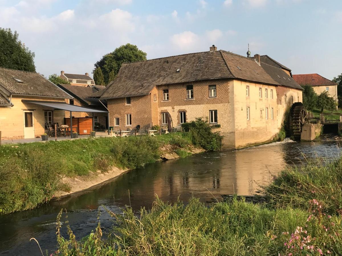 Aan De Watermolen Vakantiewoningen Wijlre Exterior photo